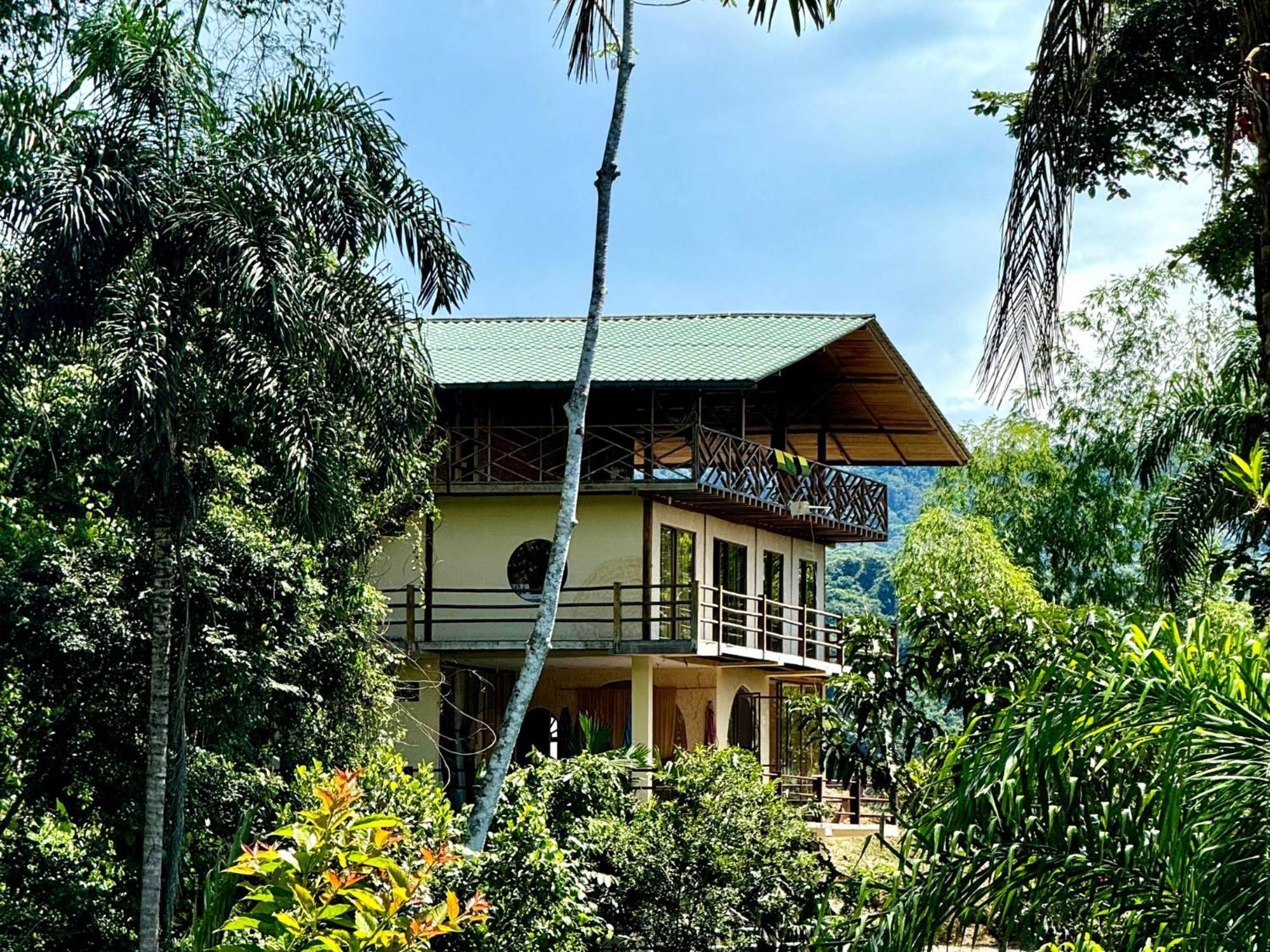 Wisdom Forest Lodge Tena Esterno foto